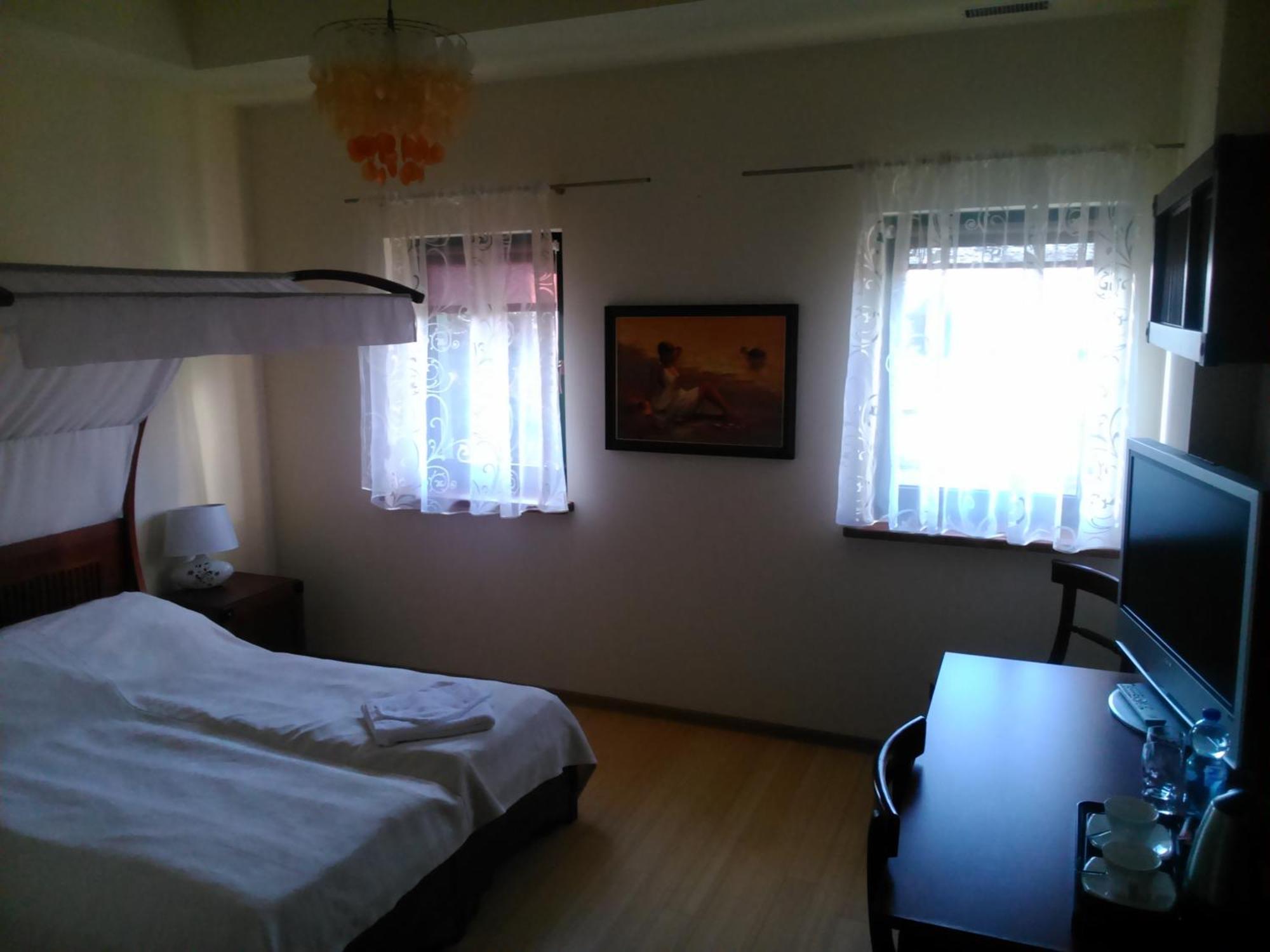Karczma Biesiadna Bed & Breakfast Dalnia Rom bilde