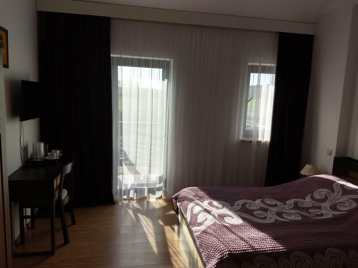 Karczma Biesiadna Bed & Breakfast Dalnia Eksteriør bilde
