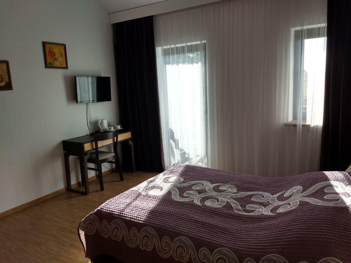 Karczma Biesiadna Bed & Breakfast Dalnia Eksteriør bilde